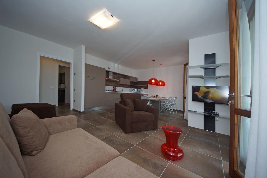 Les Maisons - Ruculi Hospitality * Tignale